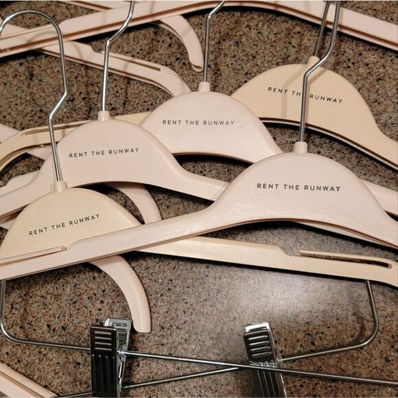 Custom Hanger Pack - Picture 3 of 5